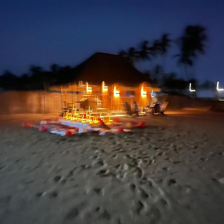 Tata Beach Hotel โกโตนู ภายนอก รูปภาพ